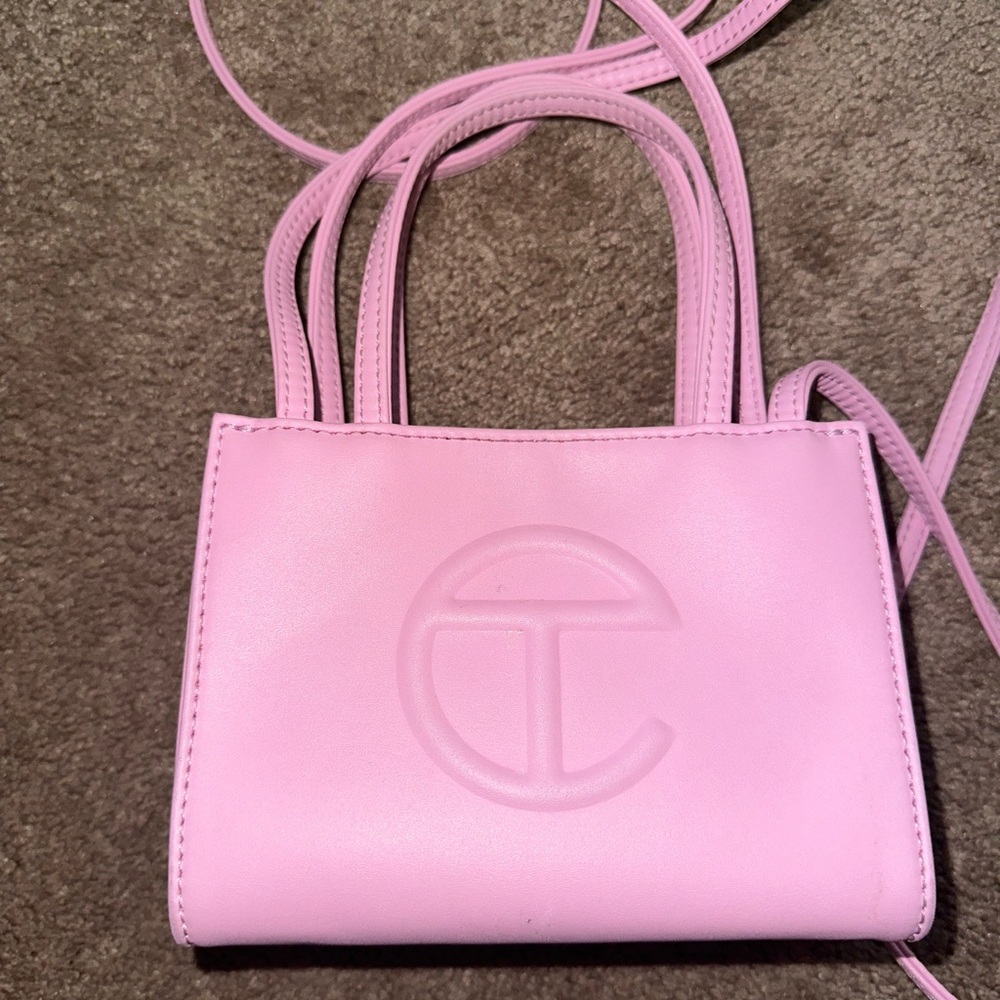 Small Telfar (bubblegum pink)